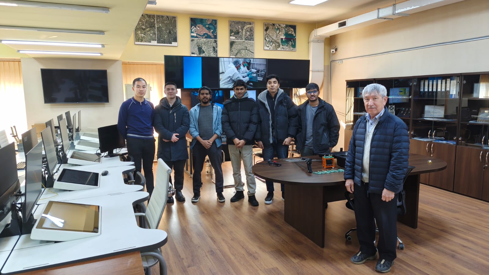 ҚазҰУ физика-техникалық факультетінің студенттері CanSat халықаралық аэрокосмостық байқауының Critical Design Review кезеңіне өтті